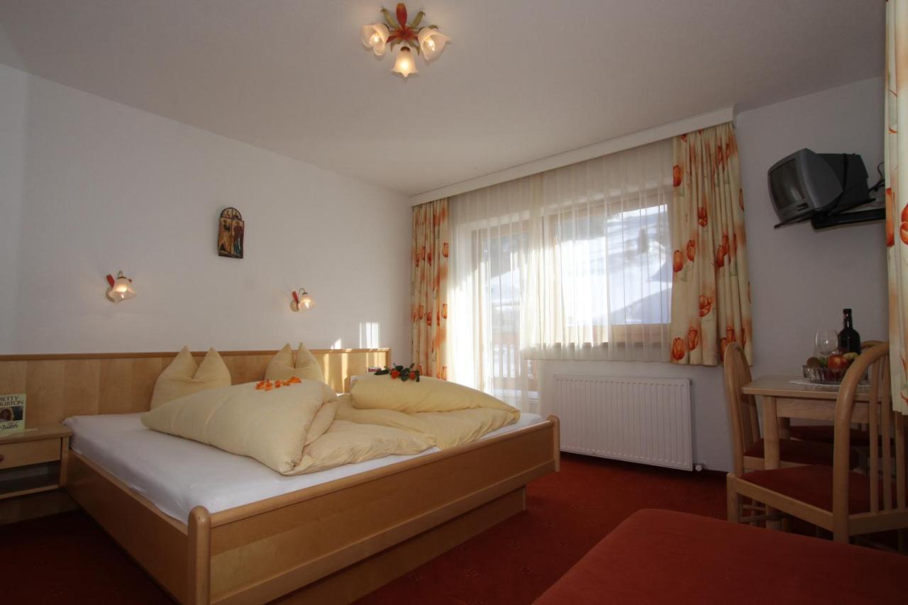 Lechlihof Hotell Ischgl Rom bilde
